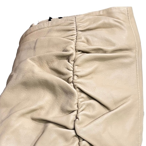 NWT LAMARQUE Aricia Skirt in Beige Lambskin Leather - Picture 9 of 10